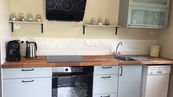 MikrovÄgsugn, ugn, spishÀll och diskmaskin