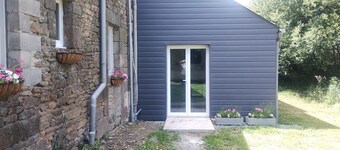 Cherry Tree Avenue gite, 2 ensuite bedrooms with salon and kitchen.