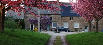 Cherry Tree Avenue gite, 2 ensuite bedrooms with salon and kitchen.