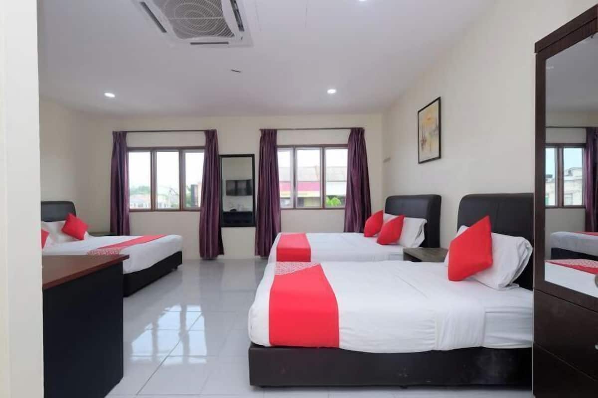 Desk, laptop workspace, free WiFi, bed sheets