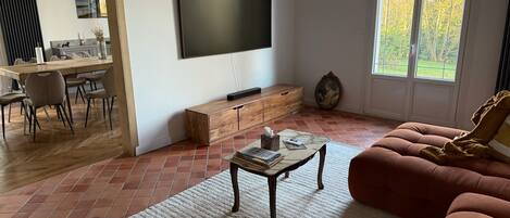 Smart-TV, Kamin