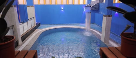 Piscine couverte