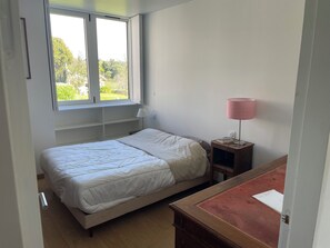 1 bedroom, iron/ironing board, free WiFi - House with character, exceptional view of the river Odet, on one level (Plomelin)