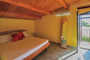 家庭獨  棟房屋, 多間臥室, 2 間浴室 (Casa Plaja) | 2 間臥室、床單