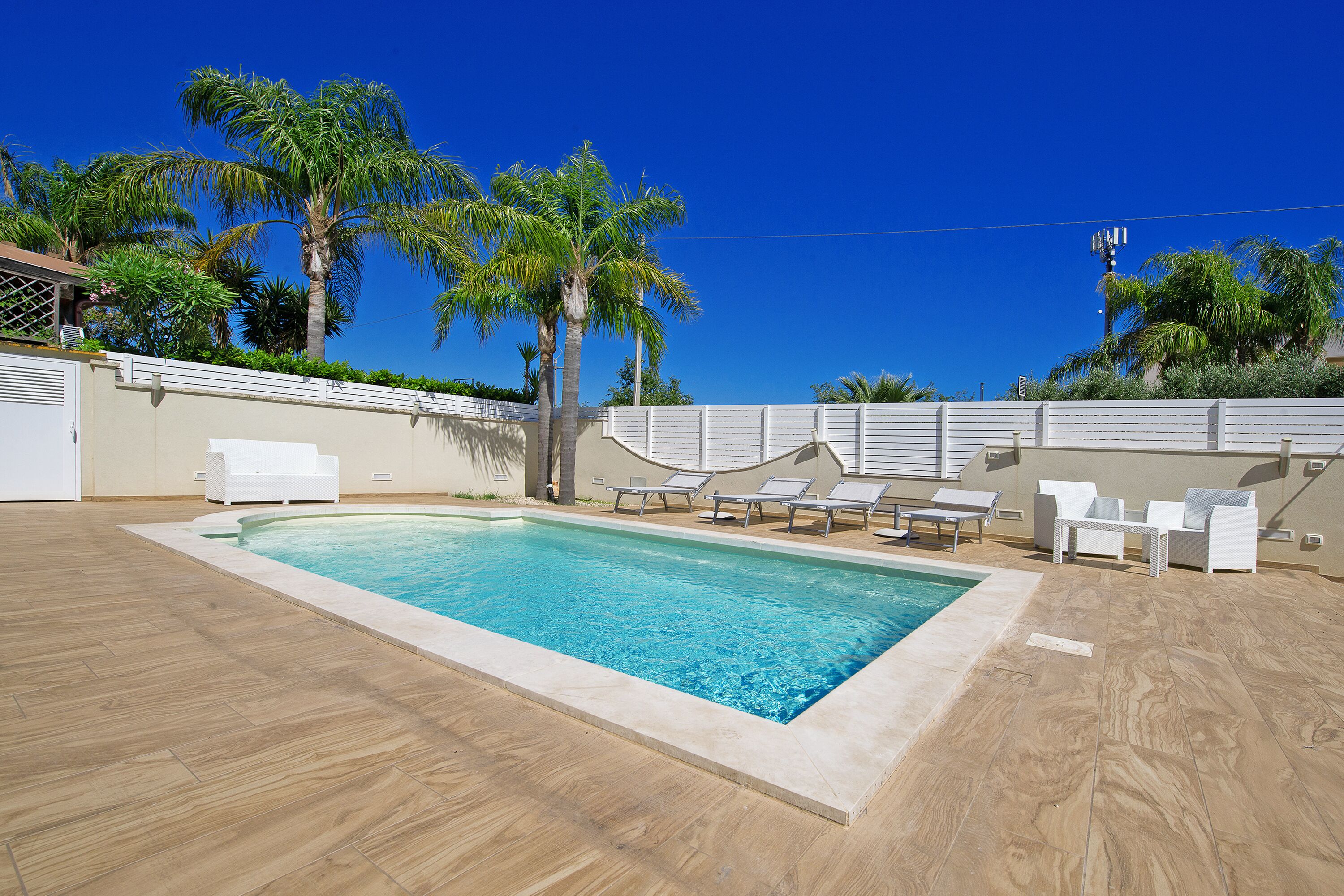 Family House, Multiple Bedrooms, 2 Bathrooms (Casa Plaja) | Pool
