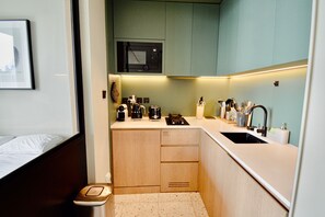 Studio | 1 bedroom - Burj View Studio at Upside Living - Business Travel Ready (Dubai)
