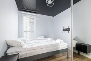 アパートメント バルコニー シティビュー | アイロン / アイロン台、WiFi (無料)