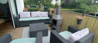 SPACIOUS AND LUMINOUS HOUSE with garden near CAEN