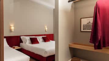 Deluxe Room, Kitchen | Minibar, desk, laptop workspace, free WiFi