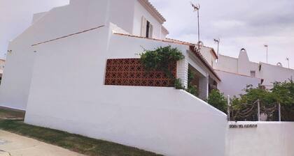 Beautiful house 30 meters from the sea