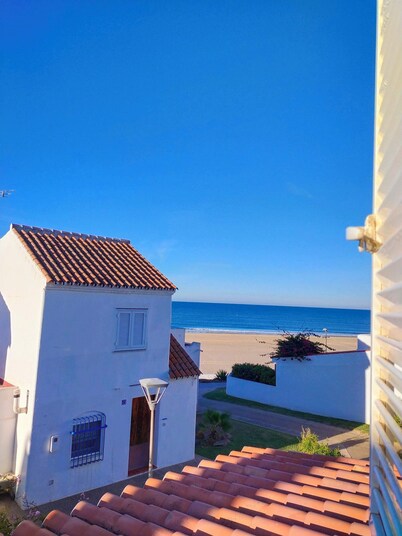 Beautiful house 30 meters from the sea