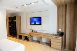 Television - FAFA Aqua Palace Resort and Spa (Golem)