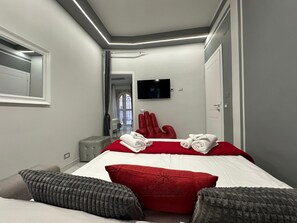 4 chambres, fer et planche à repasser, Wi-Fi gratuit, draps fournis