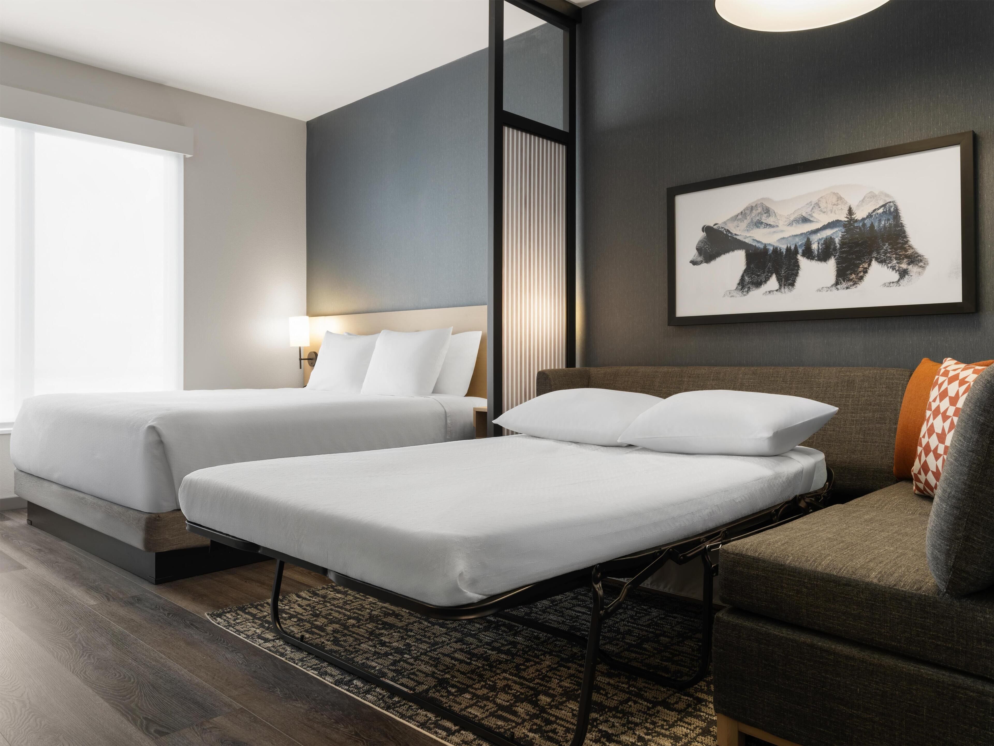 Zimmer, 1 King-Bett und Schlafsofa | Allergikerbettwaren, Zimmersafe, Schreibtisch