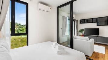 Standard-Apartment, 1 Schlafzimmer, Nichtraucher, Balkon | Zimmersafe, schallisolierte Zimmer, Bügeleisen/Bügelbrett