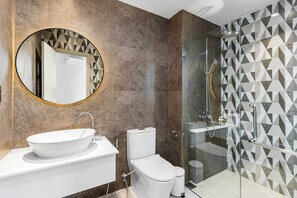 Standard-Apartment, 1 Schlafzimmer, Nichtraucher, Balkon | Badezimmer