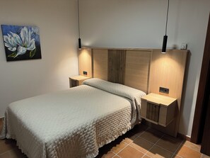 5 bedrooms, WiFi - San Acacio Mill - Genil Rural House (Huetor De Santillan)