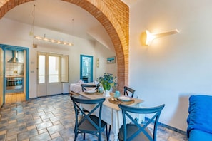 Dining - Casa Mary by Rentbeat (Carovigno - Specchiolla)
