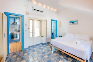 Room - Casa Mary by Rentbeat (Carovigno - Specchiolla)