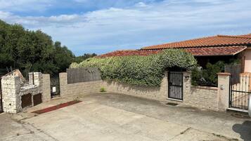 Enceinte de lâhĂ©bergement