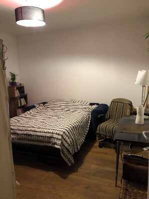 1 Schlafzimmer, Bügeleisen/Bügelbrett, WLAN, Bettwäsche