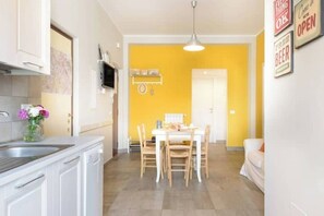 Dining - Laterani Suite 3bedrooms parking (Roma)