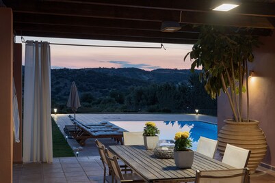 Calm Retreat Villa Lagonisi