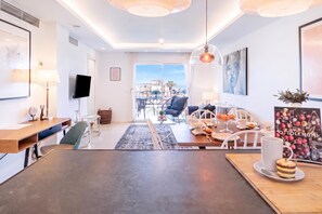 蜜月公寓, 2 間臥室, 2 間浴室 (Luxury Family Riviera Del Mar) | 用餐區