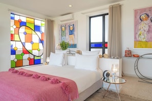 Luxury Suite, Pool View | Select Comfort beds, minibar, in-room safe, soundproofing - DAR SYADA (Sidi Abdallah Ghiat)