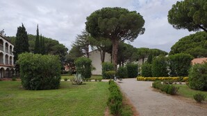 Property grounds - Apartment with pool, parking near beach (Argelès-sur-Mer)