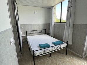 4 bedrooms, free WiFi