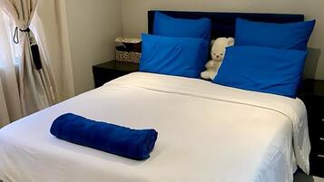 4 bedrooms, WiFi, bed sheets