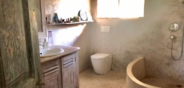 Unclassified image, 1 of 7, button - Tulua House on Galu Beach: Private Villa @ Tamani (Kwale County)