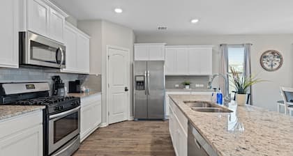 4 Bedroom home in Lake Charles