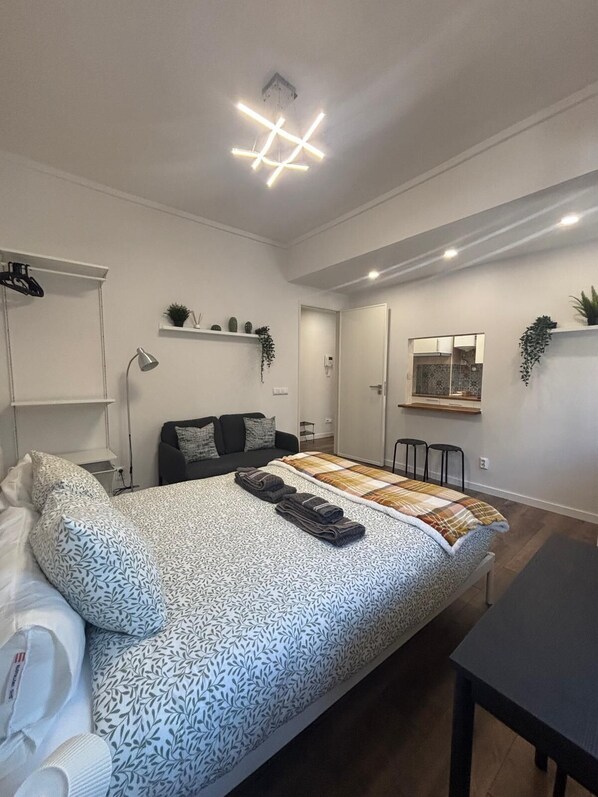 1 bedroom, WiFi, bed sheets