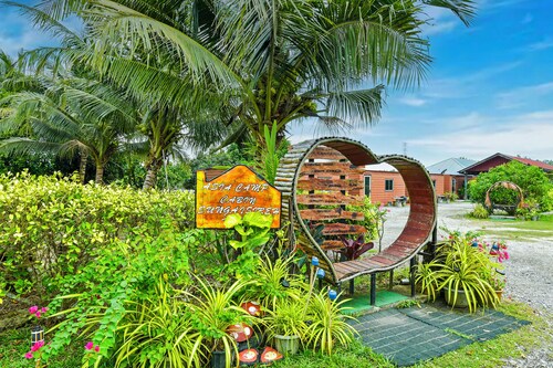 Hotel O Asiacamp Chalet Tanjung Karang