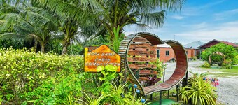 Hotel O Asiacamp Chalet Tanjung Karang