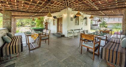 Cosmicstays Joshet Farmstay