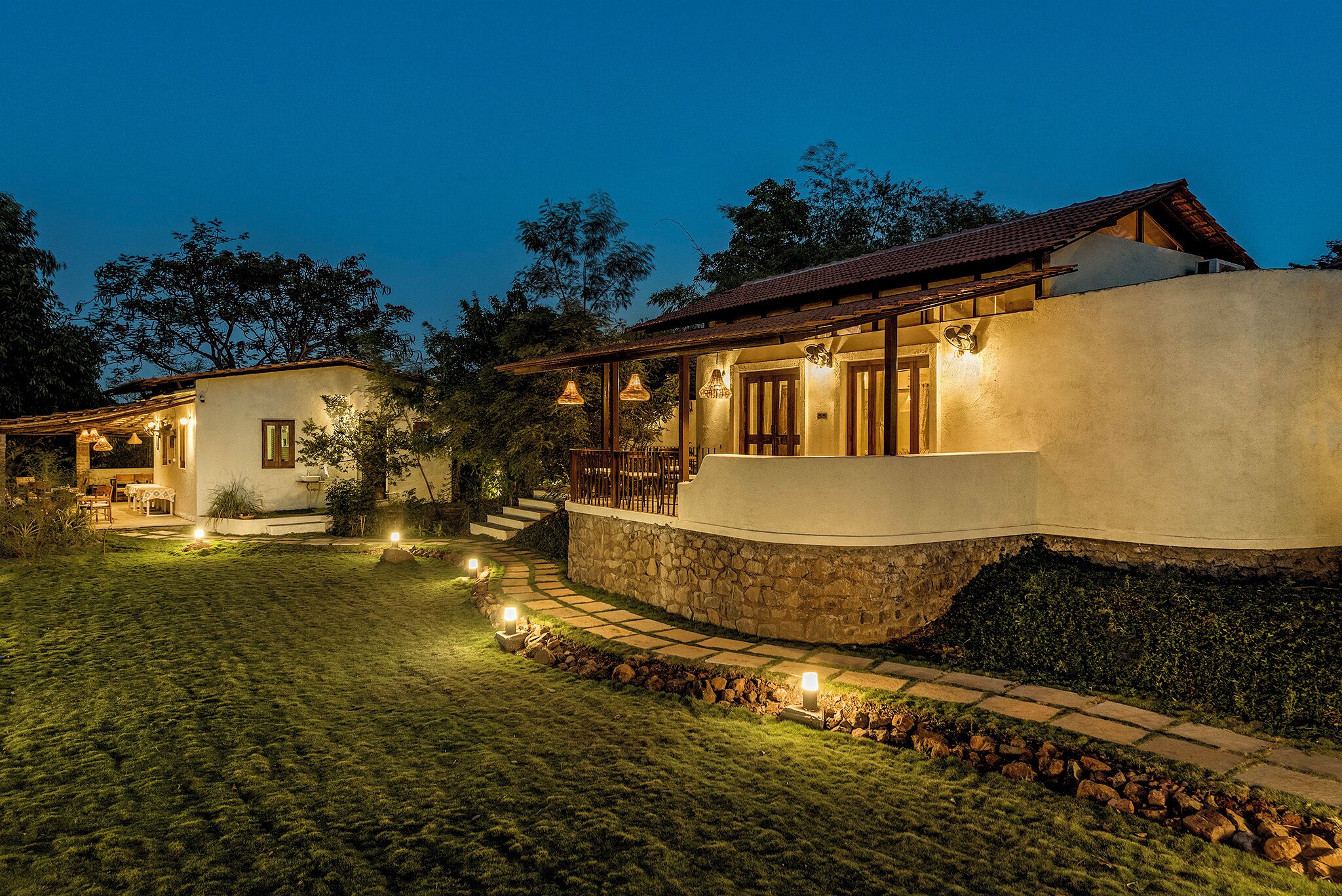 Front of property – evening/night