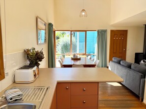 Interior - Beach Life on Price: 2  BR, 1  BA Townhouse in Torquay, Sleeps 8 (Torquay)