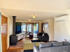 TV connectée, cheminée