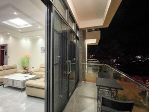Terrace/patio - GARDEN PARK HOUSE (Kigali)