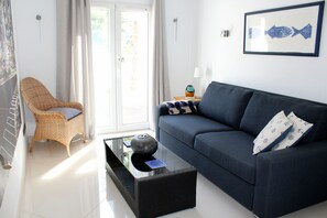 Smart TV - Luxury villa with stunning sea views, walking distance from El Portet beach. (Teulada)