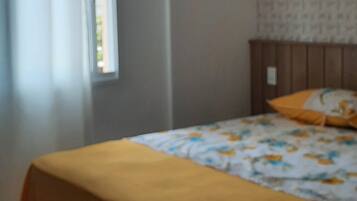 2 quartos, ferros/tábuas de passar roupa, Wi-Fi, roupa de cama