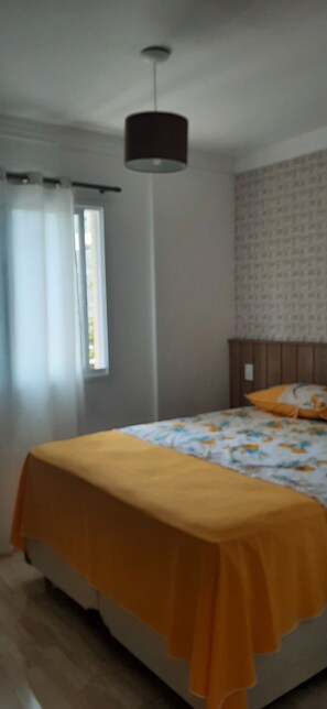 2 室のベッドルーム、アイロン / アイロン台、WiFi、ベッドシーツ