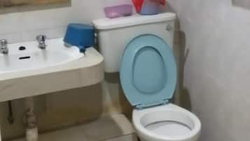 Deluxe Double Room | Bathroom