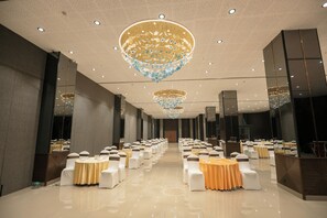 Banquet hall - Biznotel by Pride Surat (Surat)