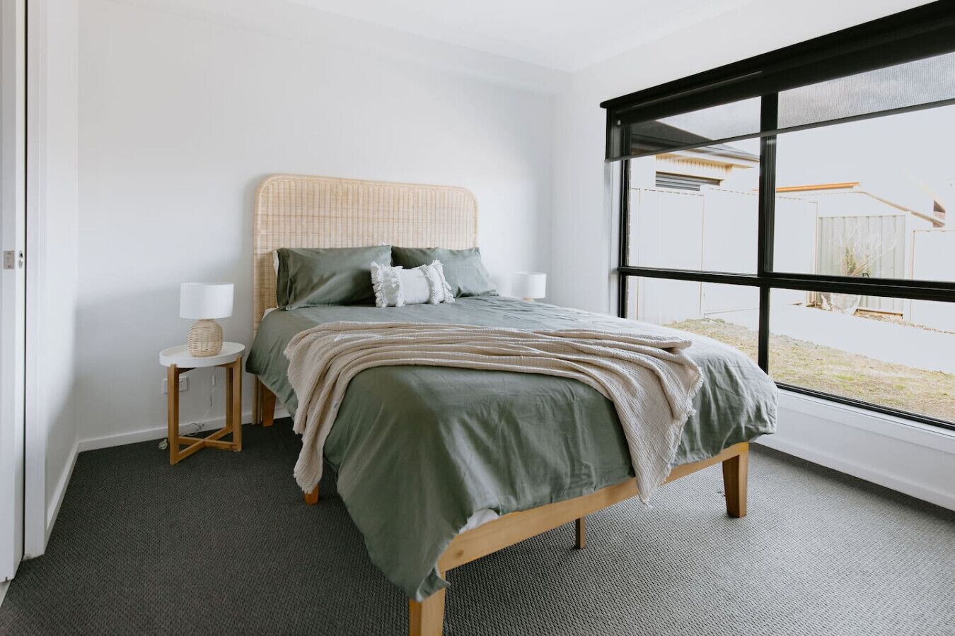 3 bedrooms, desk, iron/ironing board, travel cot