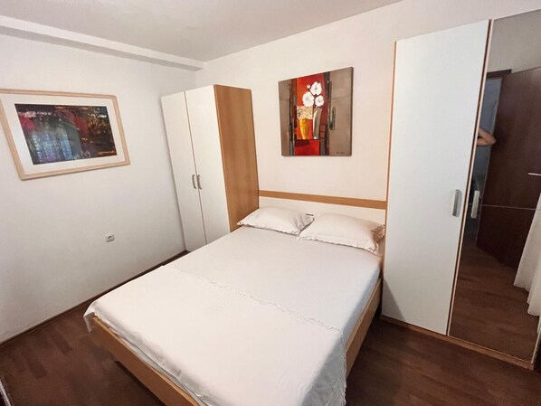 2 habitaciones, wifi y ropa de cama