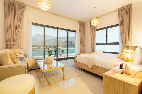 5 bedrooms, in-room safe, iron/ironing board, free WiFi